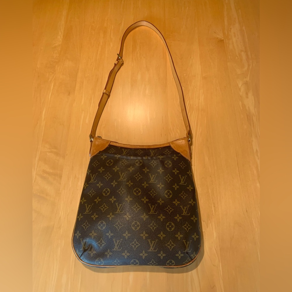 LOUIS VUITTON Monogram Odeon MM
